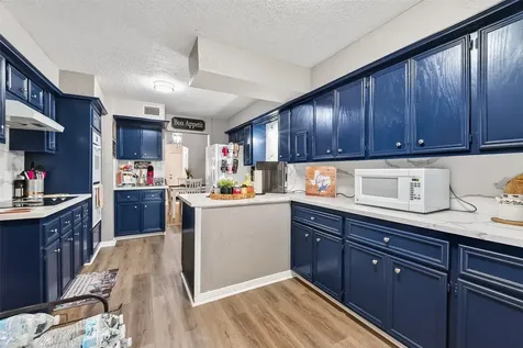 53 Wellington Park Baytown TX 77520