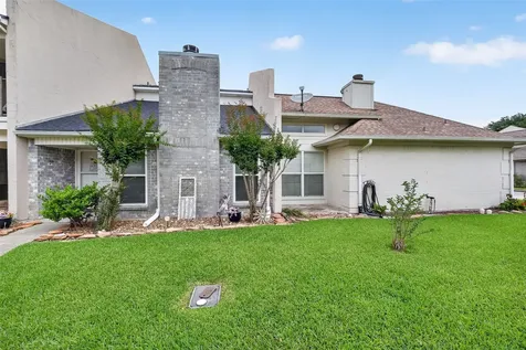 53 Wellington Park Baytown TX 77520