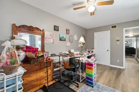 53 Wellington Park Baytown TX 77520