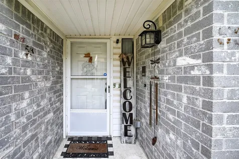 53 Wellington Park Baytown TX 77520