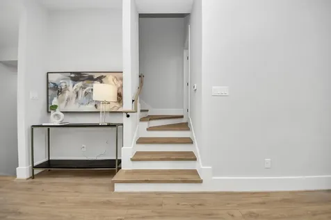 4812 Cochran Street Houston TX 77009