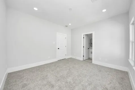4812 Cochran Street Houston TX 77009