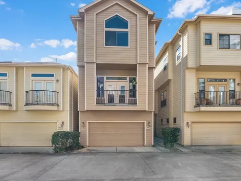 905 Garden Oaks Terrace Houston TX 77018