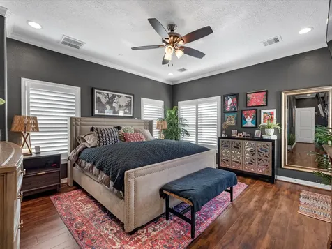 905 Garden Oaks Terrace Houston TX 77018