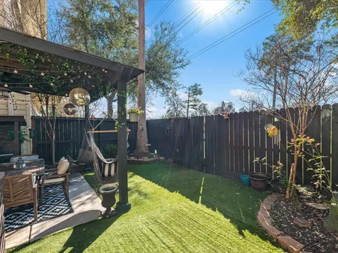 905 Garden Oaks Terrace Houston TX 77018