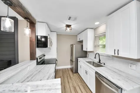 12733 7th Street Santa Fe TX 77510