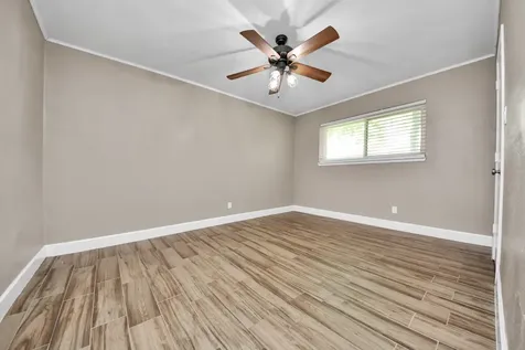 12733 7th Street Santa Fe TX 77510