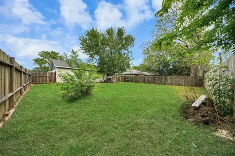12733 7th Street Santa Fe TX 77510