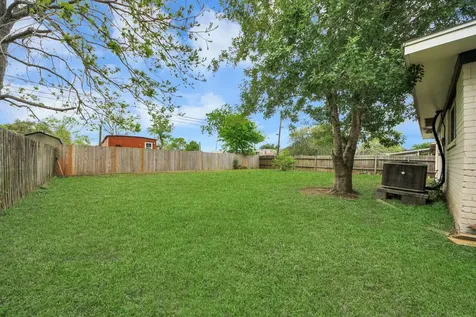 12733 7th Street Santa Fe TX 77510