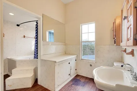 3309 Sealy Street Galveston TX 77550
