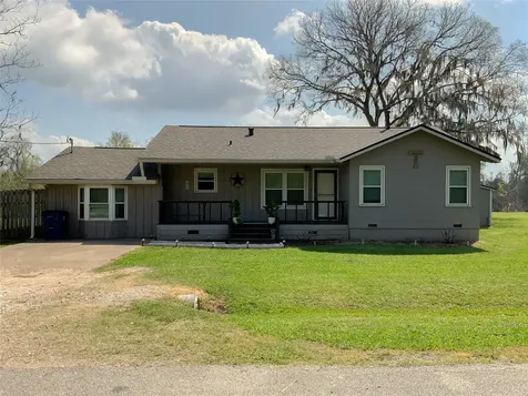 751 County Road 703 West Columbia TX 77486
