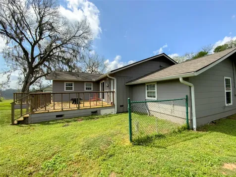 751 County Road 703 West Columbia TX 77486