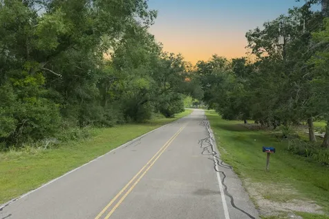 214 County Road 875 West Columbia TX 77486