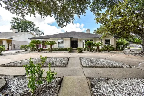 7635 Braesdale Lane Houston TX 77071