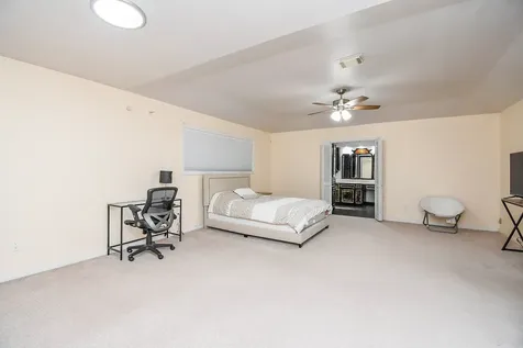 7635 Braesdale Lane Houston TX 77071