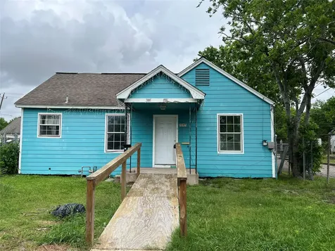 5745 Newport Street Houston TX 77023