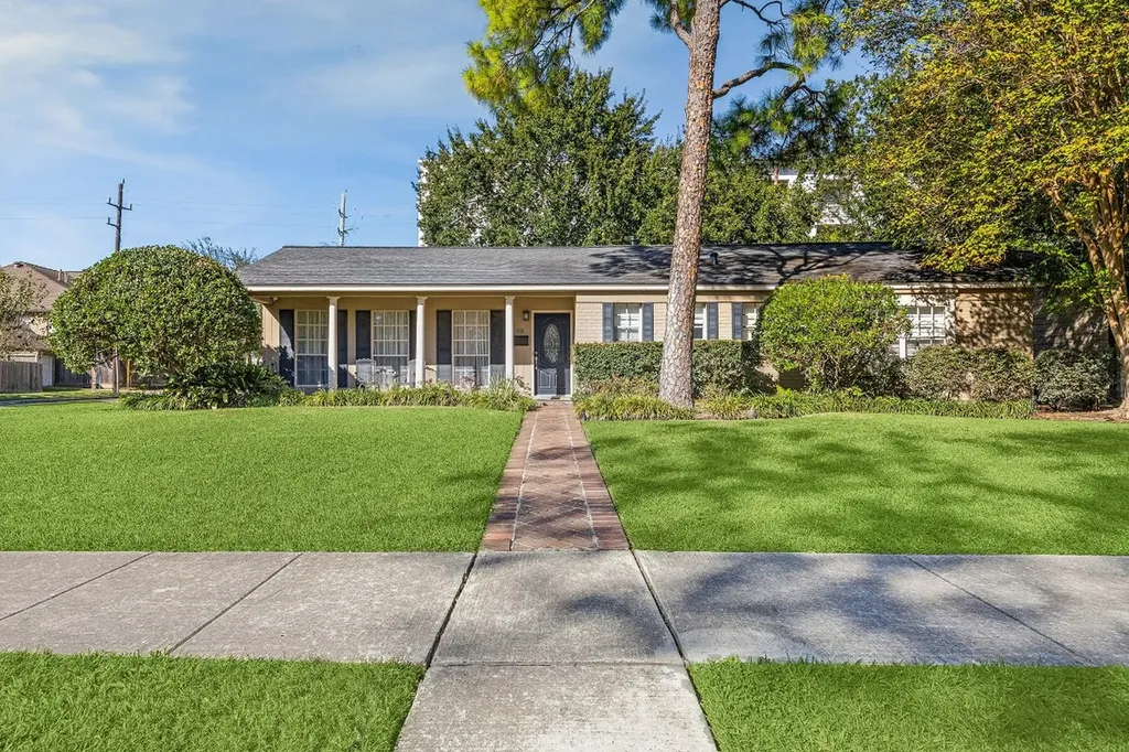 5442 Lincrest Lane Houston TX 77056