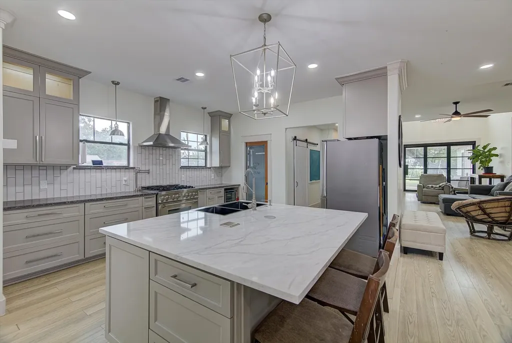 8324 Jennings Street Houston TX 77017