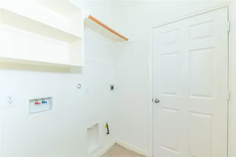 2201 Signal Hill Drive Pearland TX 77584