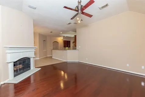 2201 Signal Hill Drive Pearland TX 77584