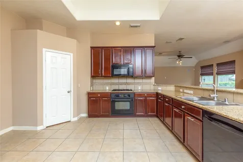 2201 Signal Hill Drive Pearland TX 77584