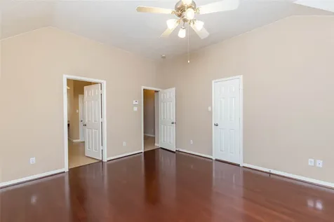 2201 Signal Hill Drive Pearland TX 77584