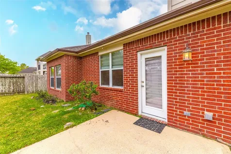 2201 Signal Hill Drive Pearland TX 77584