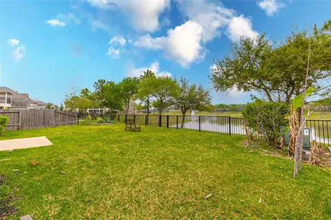 2201 Signal Hill Drive Pearland TX 77584
