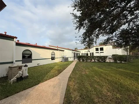 7110 W Mockingbird Lane Pearland TX 77584