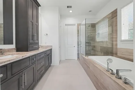 2713 Kinsley Oaks Drive Houston TX 77007