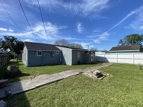 3013 Fern Street Pasadena TX 77503
