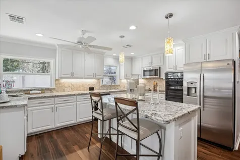8611 Ferris Drive Houston TX 77096