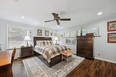 8611 Ferris Drive Houston TX 77096