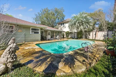 8611 Ferris Drive Houston TX 77096