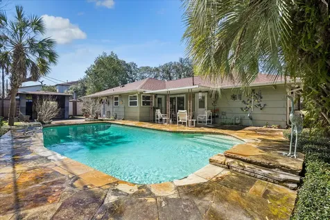 8611 Ferris Drive Houston TX 77096