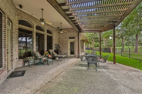 2015 Fairway Green Drive Kingwood TX 77339