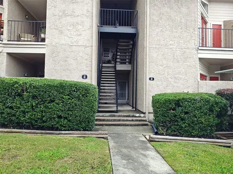 10855 Meadowglen Lane 928 Houston TX 77042