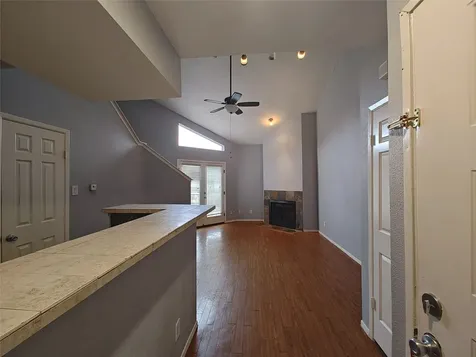 10855 Meadowglen Lane 928 Houston TX 77042