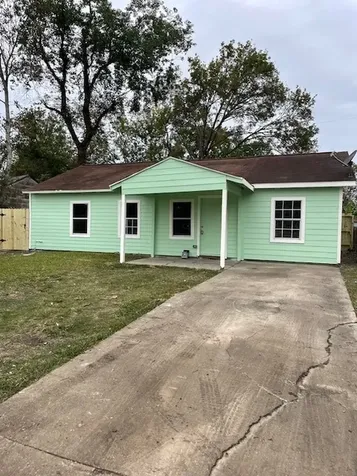 7338 Guadalcanal Road Houston TX 77033