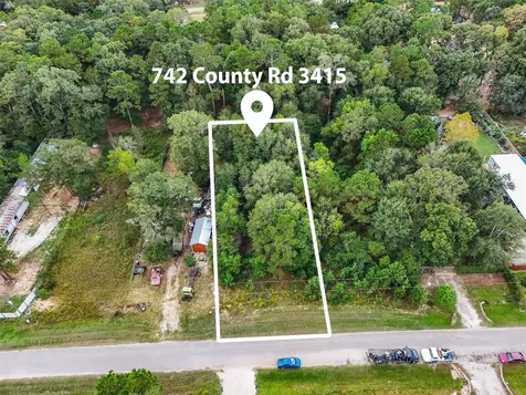 742 County Road 3415 Cleveland TX 77327