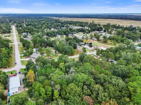 742 County Road 3415 Cleveland TX 77327