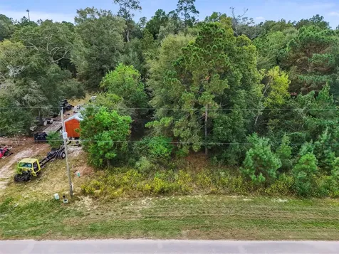 742 County Road 3415 Cleveland TX 77327