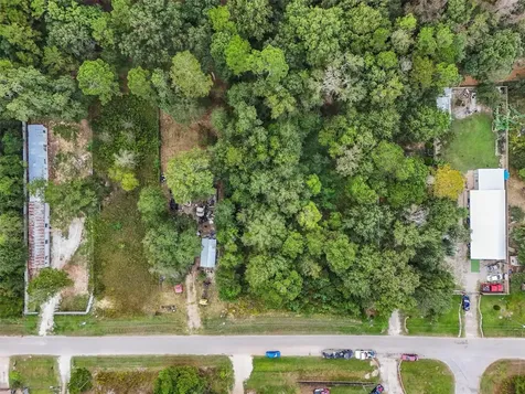 742 County Road 3415 Cleveland TX 77327