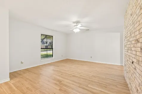 15835 Mesa Gardens Drive Houston TX 77095