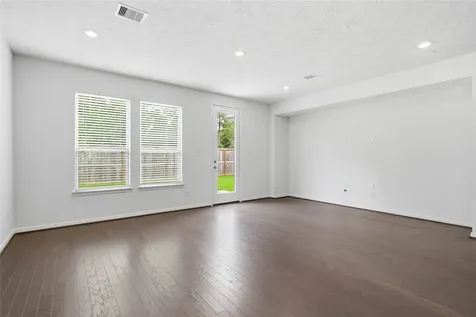 4805 Seven Oaks Lane Conroe TX 77304