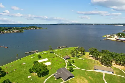 4805 Seven Oaks Lane Conroe TX 77304