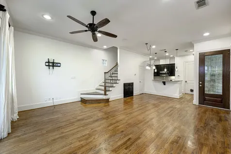 931 W 23rd Street B Houston TX 77008