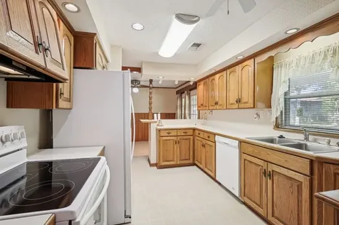 4733 Oleander Street Bacliff TX 77518