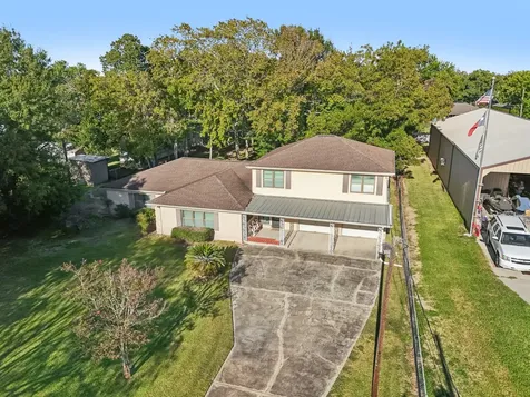 4733 Oleander Street Bacliff TX 77518