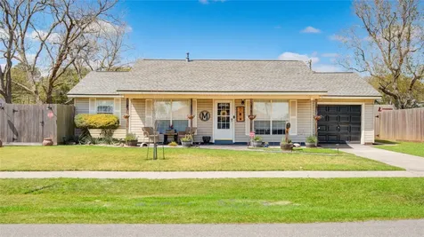 106 S Mattson Street West Columbia TX 77486